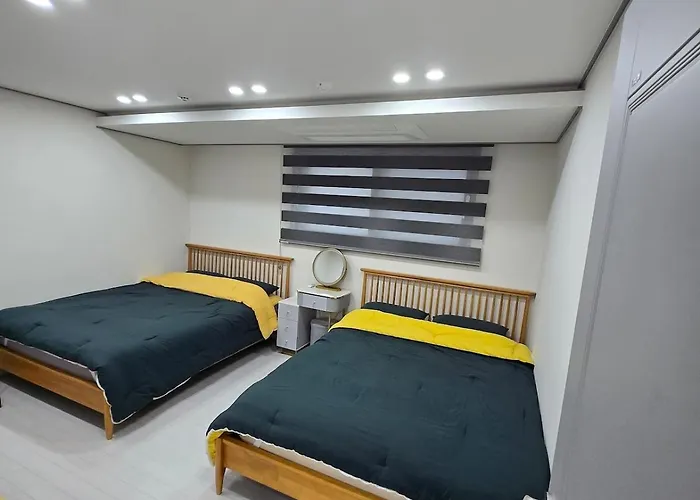 & Travel House 4*