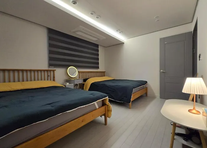 Gasthuis & Travel House