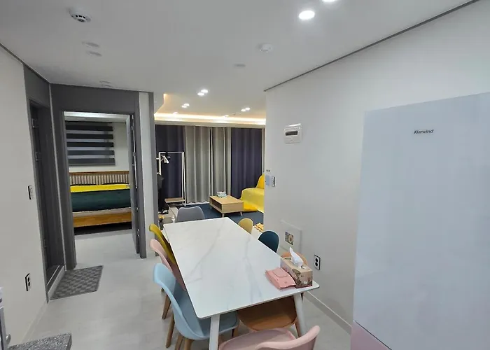 Gasthuis & Travel House 4*