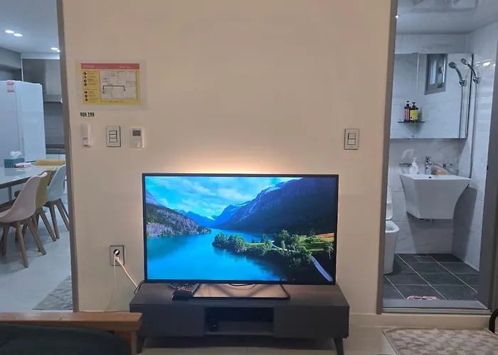 & Travel House 4* Seoel